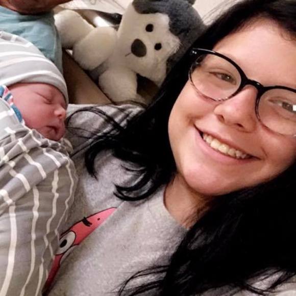 Meet your Posher, Kylee - Picture 1 of 1